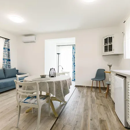 Bombera 2 By Interhome *